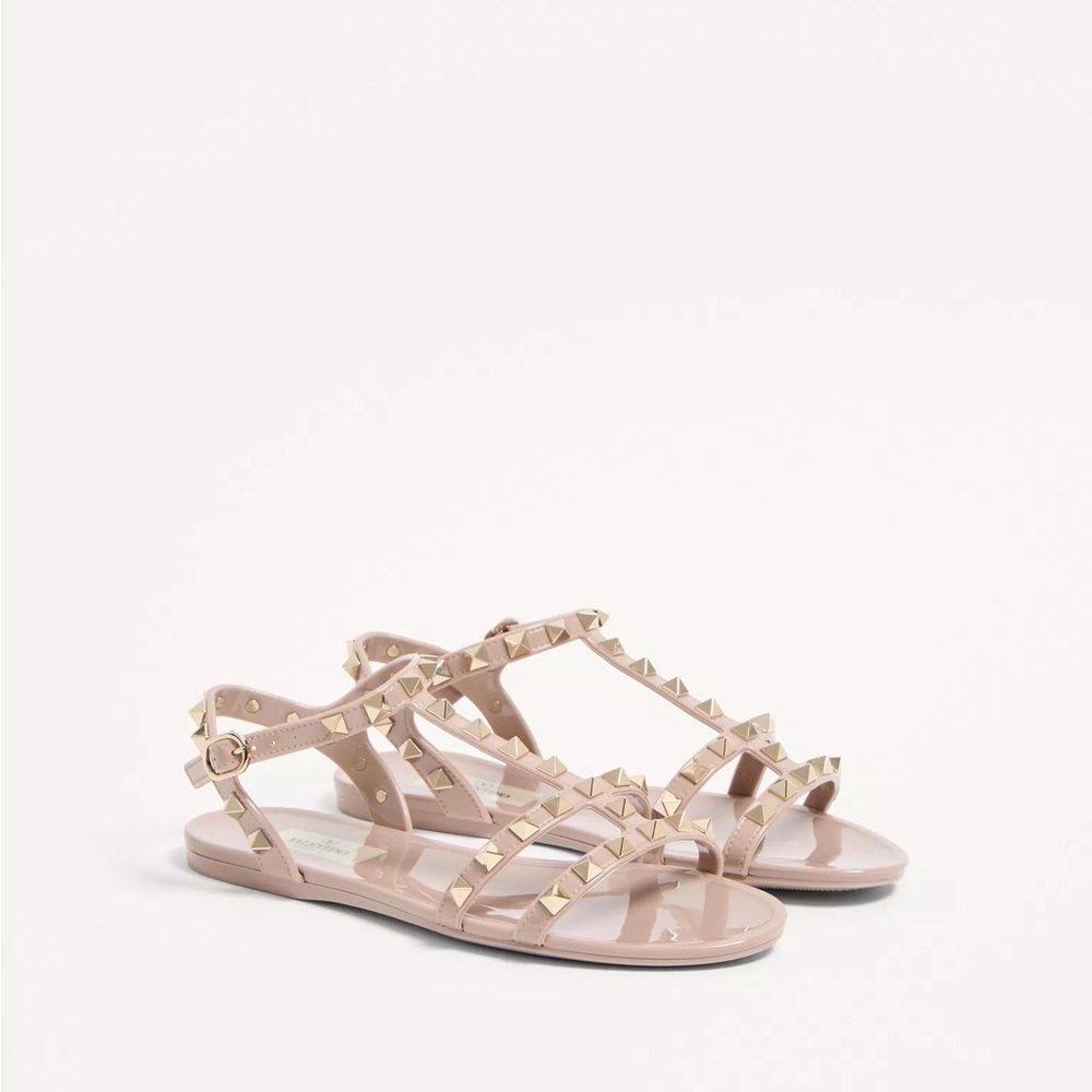 Valentino Rockstud Flat Rubber Sandal Studded Nude